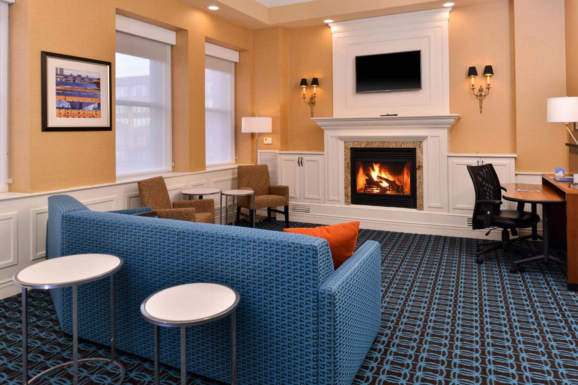 Fairfield Inn & Suites By Marriott Albany Downtown Екстер'єр фото