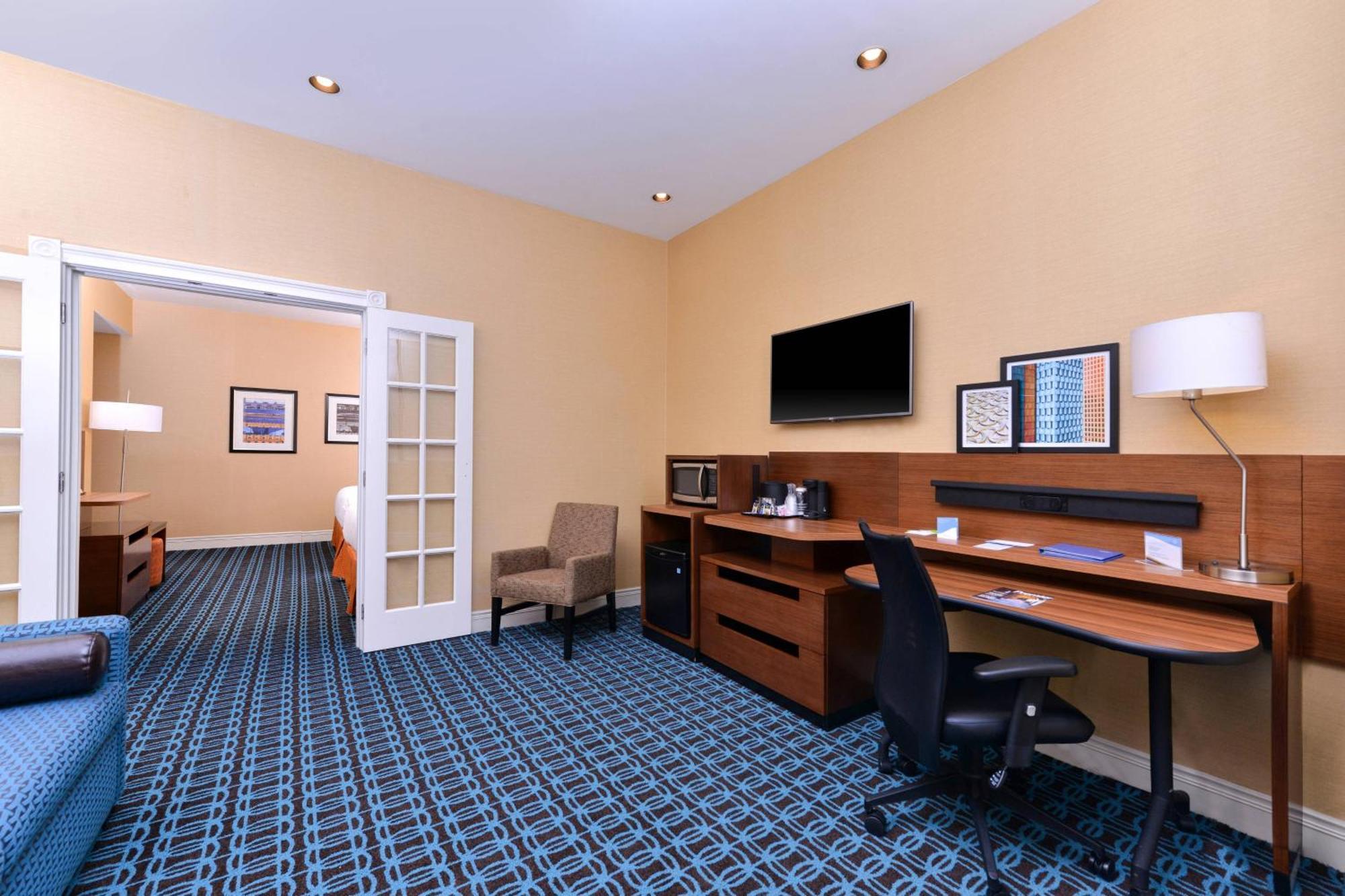 Fairfield Inn & Suites By Marriott Albany Downtown Екстер'єр фото
